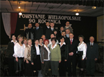 Wspólna fotografia uczestników obchodów 90. rocznicy Powstania Wielkopolskiego w Laskach